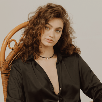 Colier spinel negru si pandant palmier - Aur galben 14K