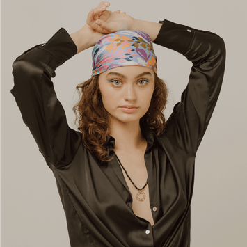 Colier spinel negru si pandant simboluri - Aur galben 14K